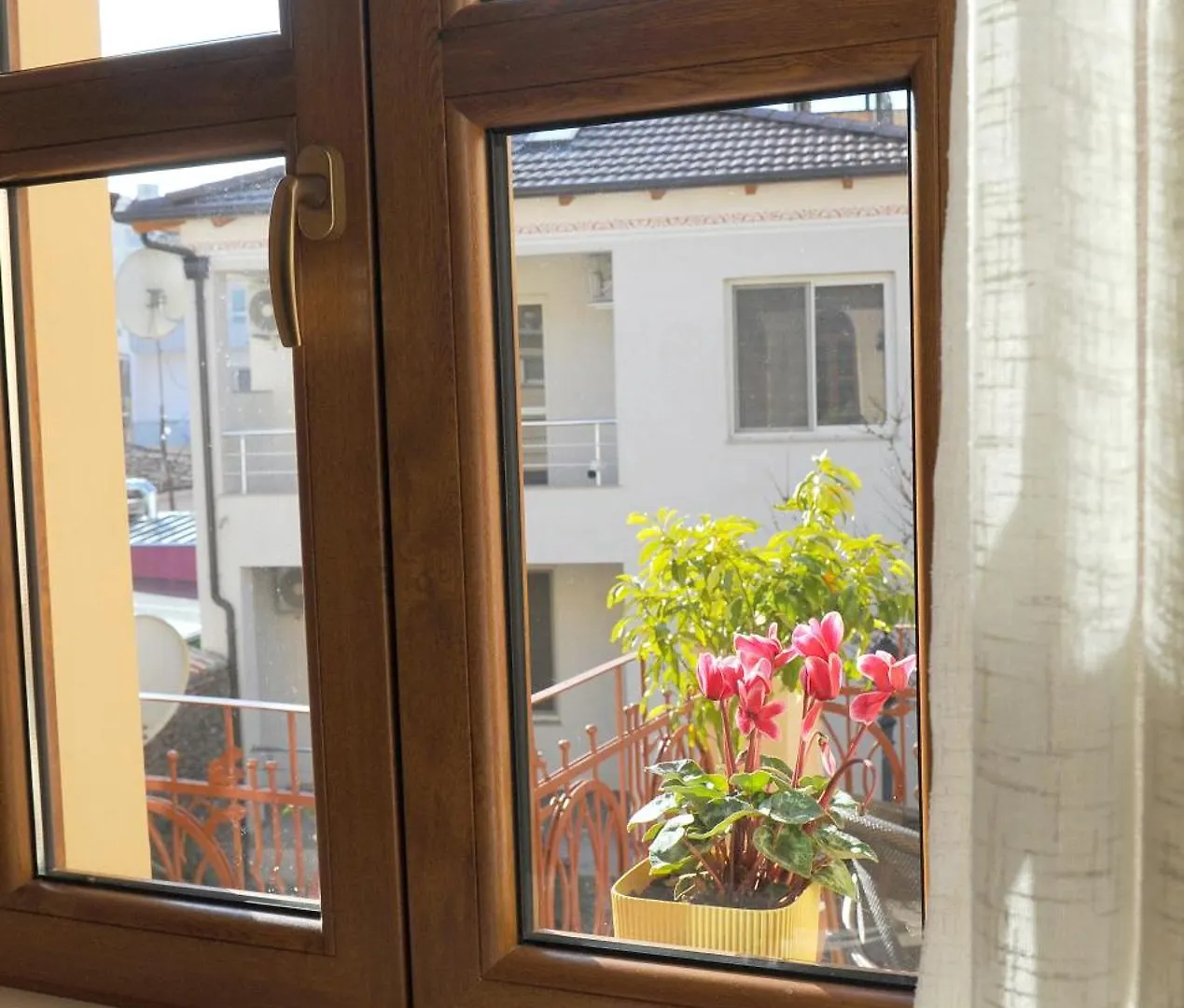 Bed & Breakfast Art Rooms Gjuhadol Shkoder Albania